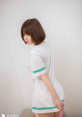 日本一区二区免费久久不-未删减版完整视频观看
