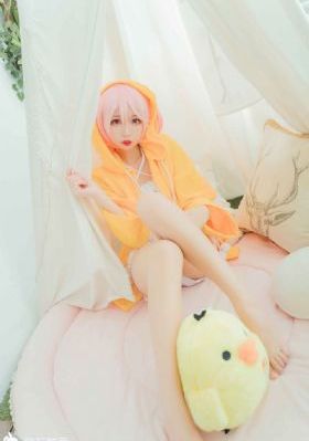 没有衣服的美女直播-全集中文字幕